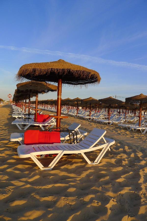 Monte Gordo Beach Flat With Balcony Екстер'єр фото