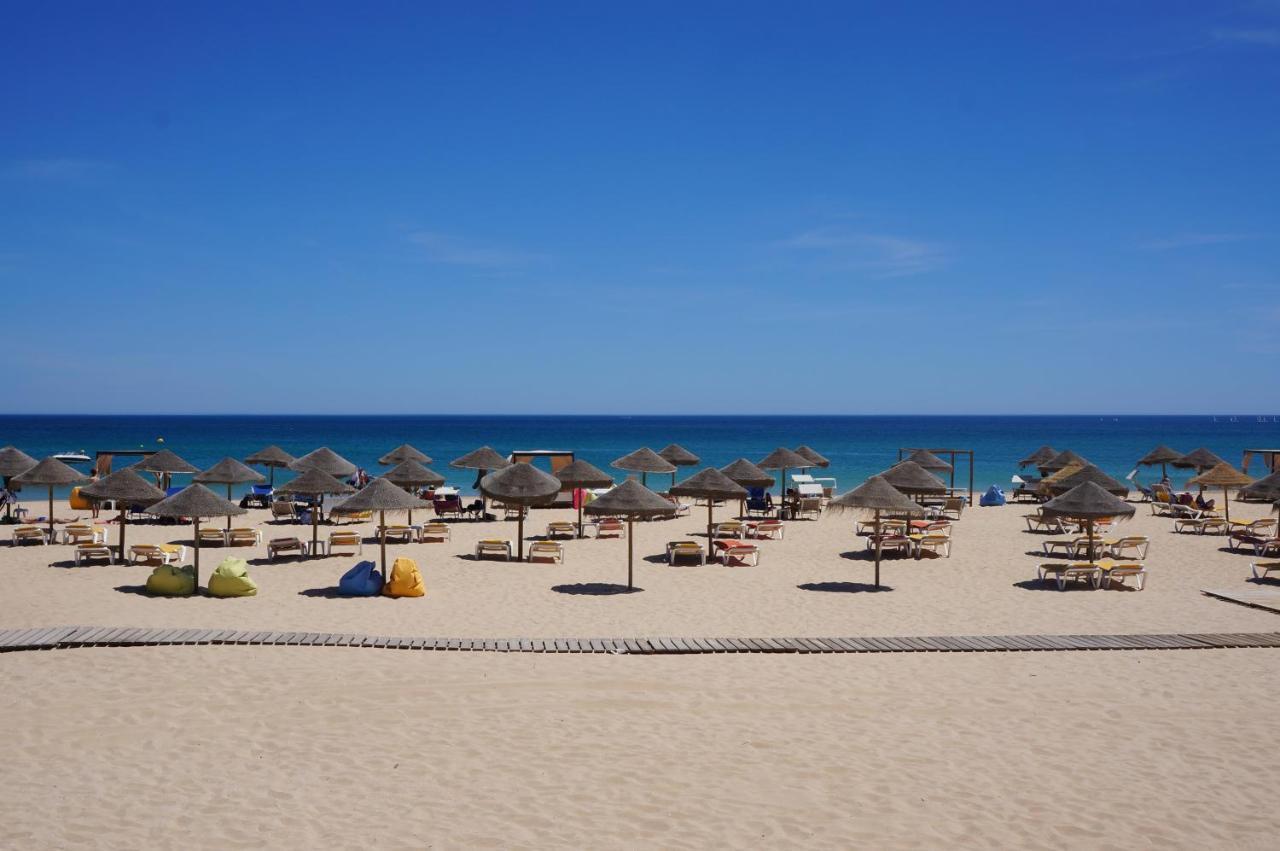 Monte Gordo Beach Flat With Balcony Екстер'єр фото